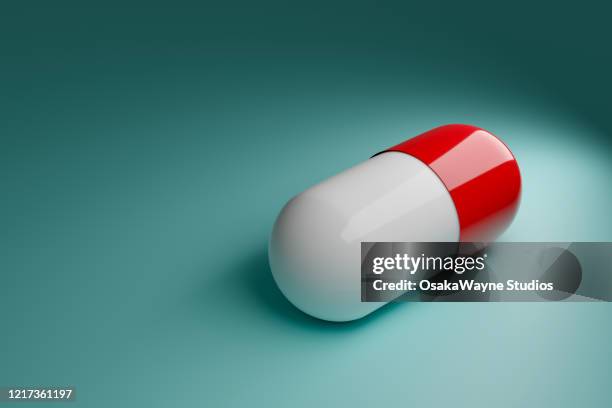 pill capsule - paracetamol stock pictures, royalty-free photos & images