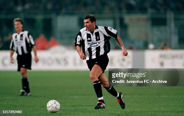 Zinedine Zidane of Juventus runs off the ball during the UEFA Champions League Semi-Final match between Juventus and AS Monaco at Stadio Delle Alpi...