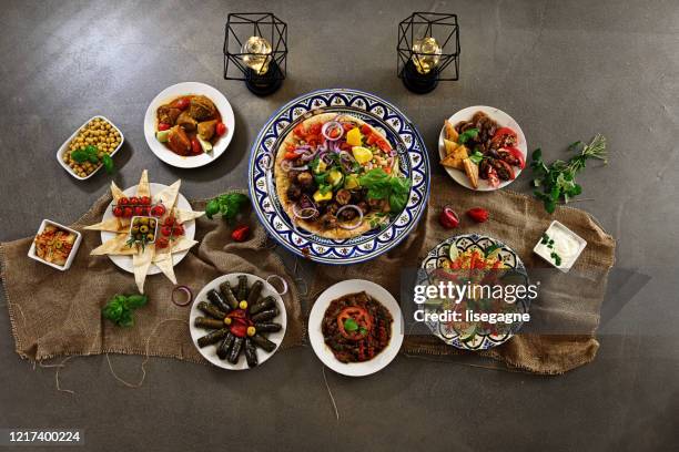 ramadan buffet - arabic food stock-fotos und bilder