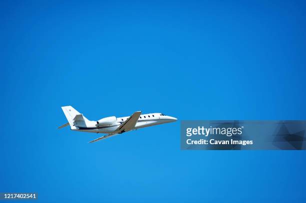 take-off and landing of passenger plane - rostov on don stock pictures, royalty-free photos & images