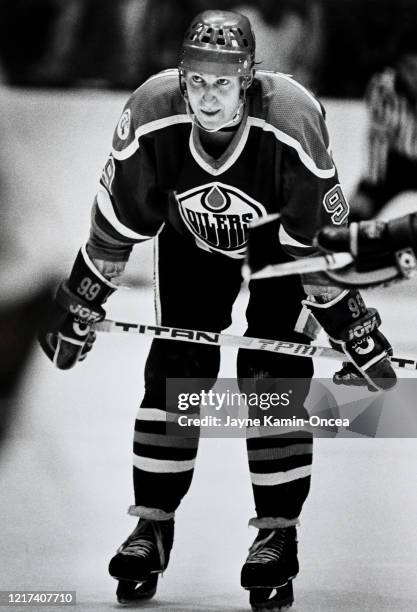 Wayne Gretzky of the Edmonton Oilers skates on the ice during a game against the Los Angeles Kings at The Forum, Inglewood, California.