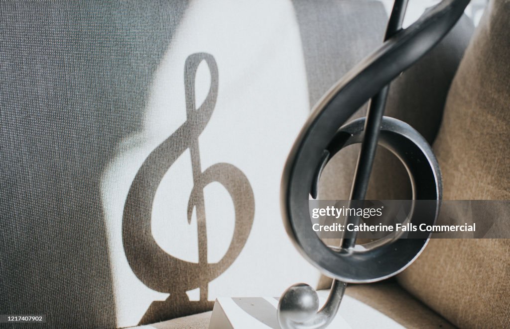 Treble Clef Shadow