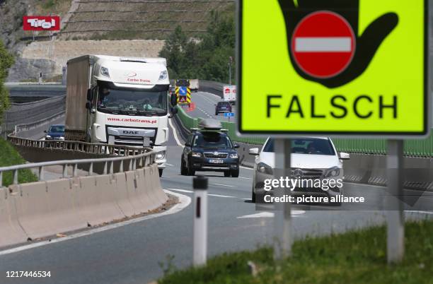 June 2020, Austria, Schönberg: Traffic from Germany crosses the Europabrücke bridge shortly before the Brenner Pass in the direction of Italy. Photo:...
