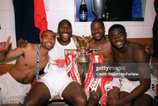 Sol Campbell Fotos Stock-Fotos und Bilder - Getty Images