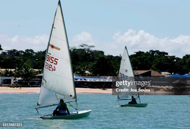 Laser Day Racing Laser Sailing Race Photos and Premium High Res Pictures - Getty Images