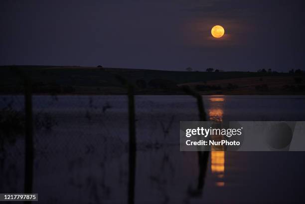 Moon Over Rio Grand 29 Ibiraci Stock Photos, High-Res Pictures, and Images - Getty Images