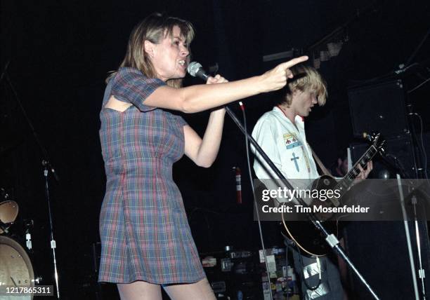 Chrissy Amphlett of Divinyls performs at Keystone Palo Alto on August 5, 1983 in Palo Alto, California.