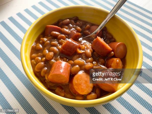 baked beans and hot dogs - baked beans stock pictures, royalty-free photos & images