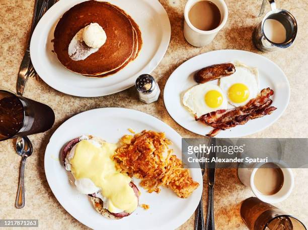 breakfast at traditional american diner, usa - american diner stock pictures, royalty-free photos & images