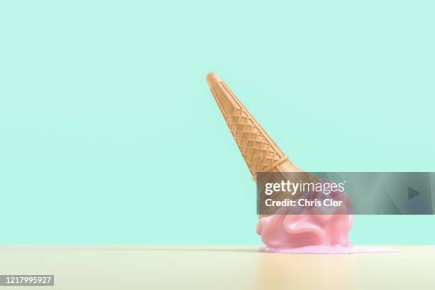 dropped ice cream cone - disappointment concept stock pictures, royalty-free photos & images