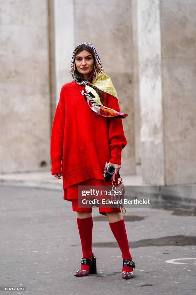 Street Style - Paris Fashion Week - Womenswear Fall/Winter 2020/2021 : Day Four