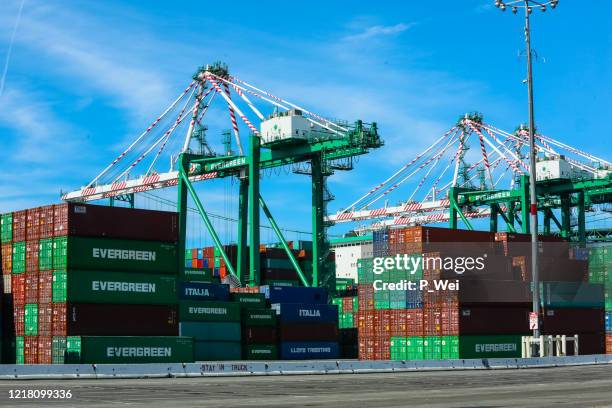 port of long beach container operations - port of long beach stock pictures, royalty-free photos & images