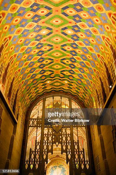mosaic ceiling, the guardian building (b.1929) - detroit michigan stock pictures, royalty-free photos & images