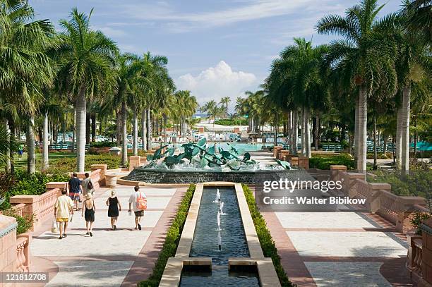 nassau, atlantis resort casino, resort grounds - new providence - fotografias e filmes do acervo