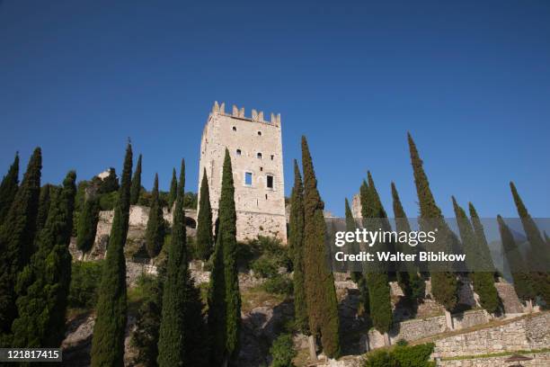 castello di arco castle, arco, lake garda, lake district, trentino-alto adige, italy - arco alto adige stock pictures, royalty-free photos & images