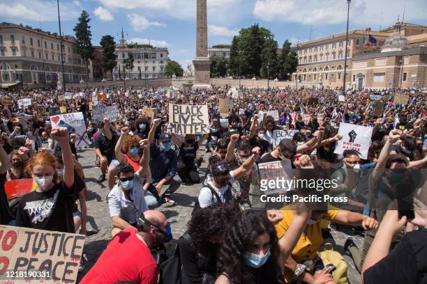 Hundreds of people demonstrated this morning in Piazza del Popolo in Rome against racism in solidarity with George Floyd and all the victims of...