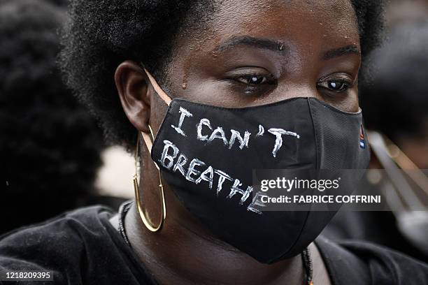 Anti Racism Mask 355 I Cant Breath Mask Stock Photos, High-Res Pictures, and Images ...