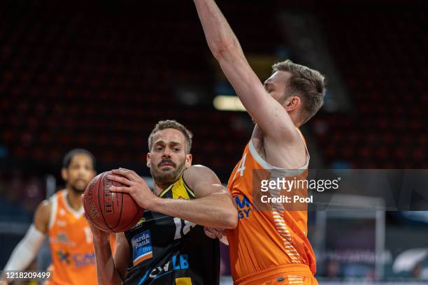 Jonas Wohlfarth-Bottermann of MHP Riesen Ludwigsburg controls the ball during the EasyCredit Basketball Bundesliga match between Rasta Vechta and MHP...