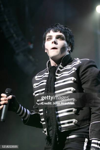 Singer Gerad Rickets 5,846 My Chemical Romance; Photos & High Res Pictures - Getty Images