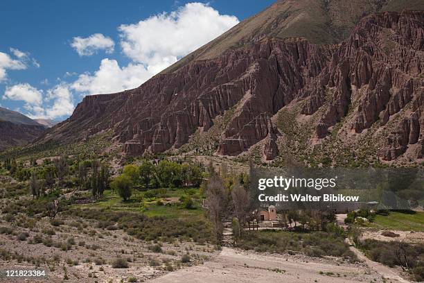 la cienaga, road to the salinas grande, quebrada de humamuaca canyon, jujuy province, argentina - salinas grandes jujuy province argentina stock pictures, royalty-free photos & images