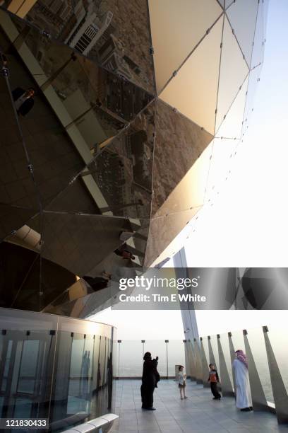 view from the al-faisaliah (globe) tower, riyadh, saudi arabia - the girls of riyadh photos et images de collection