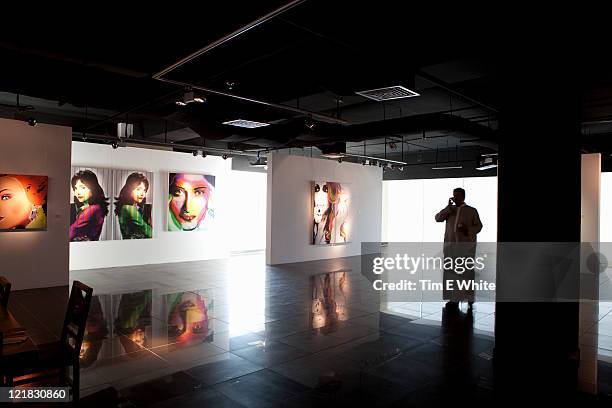 contemporary art gallery jeddah, saudi arabia - kunst und kunsthandwerk stock-fotos und bilder