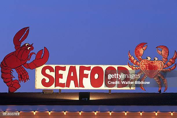 sign for seafood, cape breton, nova scotia, can - cape breton island stockfoto's en -beelden