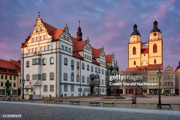 market square with town houses, renaissance town hall and monuments of martin luther and philipp melanchthon, lutherstadt wittenberg, saxony anhalt, germany - lutherstadt wittenberg stock pictures, royalty-free photos & images