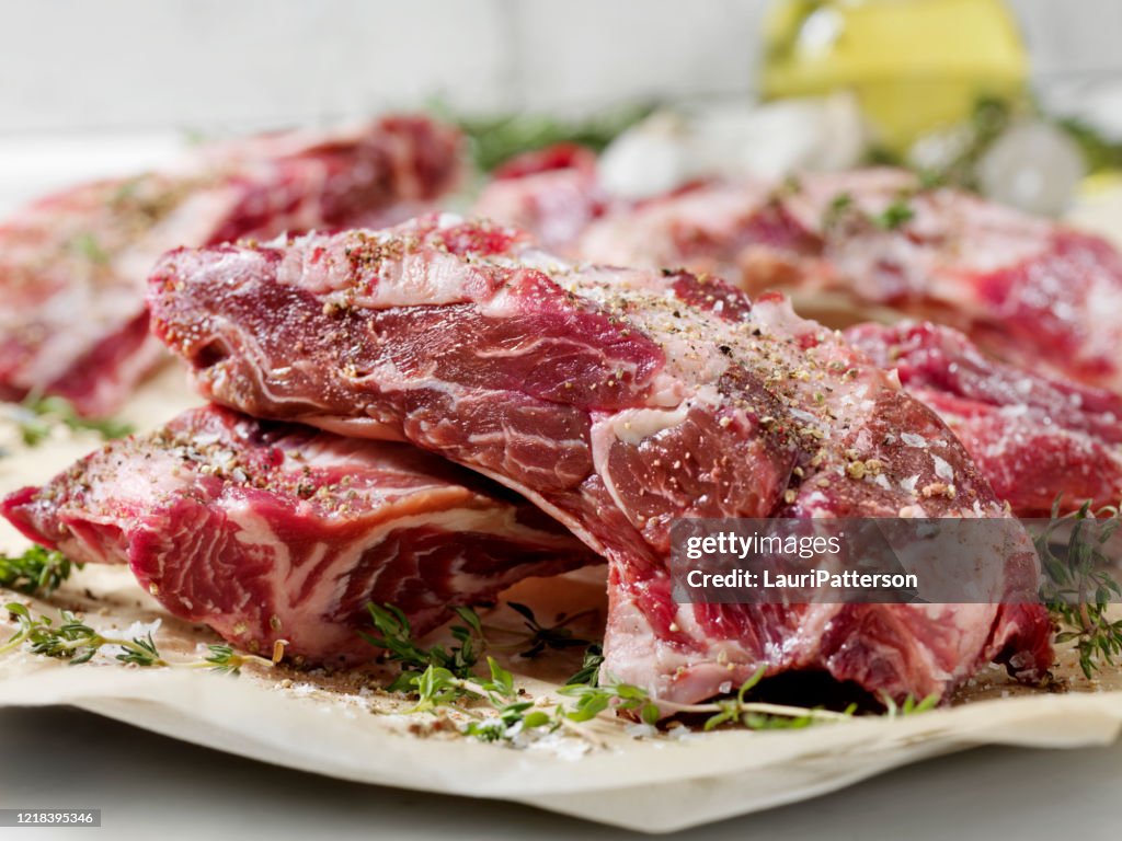 Seasoning Thick Cut Beef Ribs