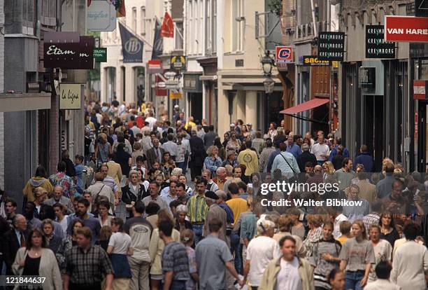 crowds, maastricht, limburg, holland - main street stock pictures, royalty-free photos & images