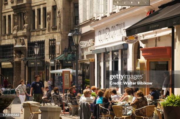 hungary-budapest - budapest street stock pictures, royalty-free photos & images