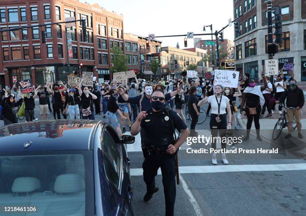 Portland Police Block Photos et images de collection Getty Images