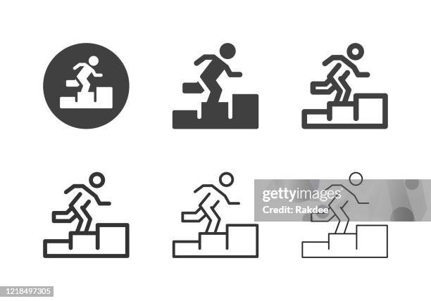 illustrations, cliparts, dessins animés et icônes de icônes human step - multi series - podium de défilé