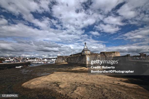 concarneau fishing harbour - concarneau stock pictures, royalty-free photos & images