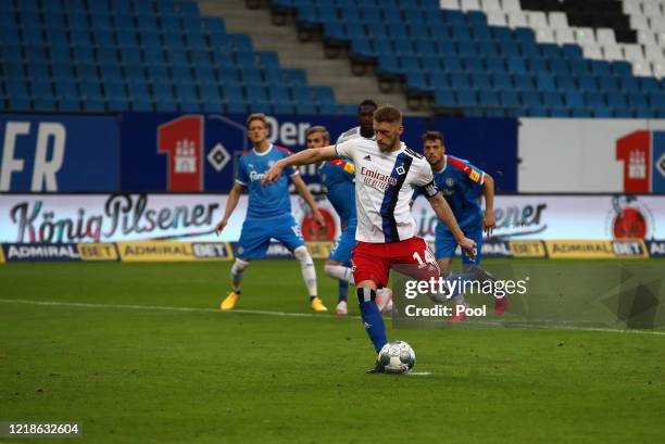 Aaron Hunt from Hamburg scores his teams first goal from the penalty spot during the Second Bundesliga match between Hamburger SV and Holstein Kiel...