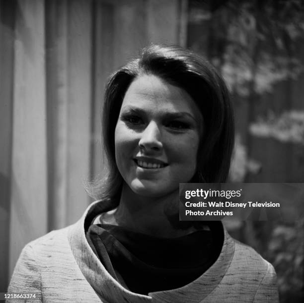 Mariette Rook Mariette Hartley Photos Photos and Premium High Res Pictures - Getty Images