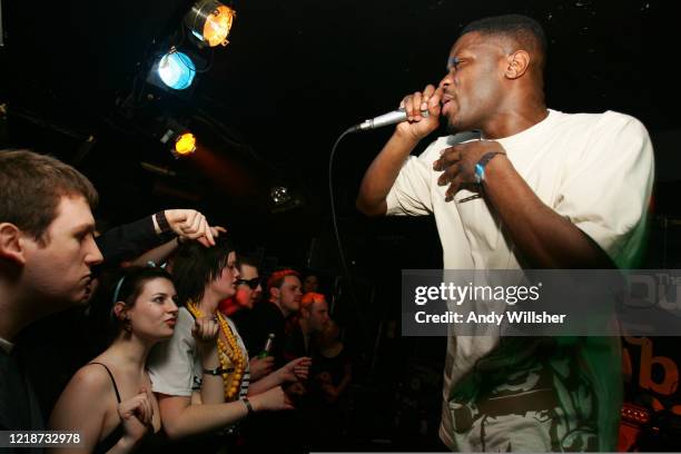 735 Bizzle Photos & High Res Pictures - Getty Images