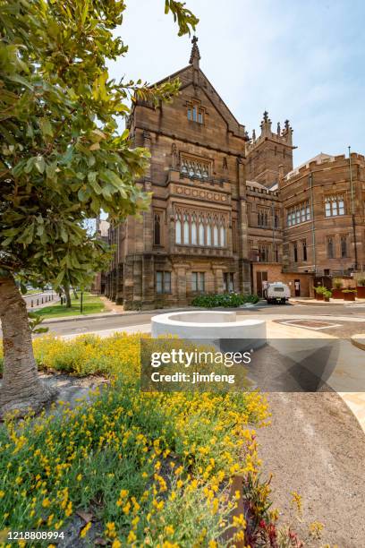 sydney medical school building in university of sydney, australia - sydney university stock pictures, royalty-free photos & images