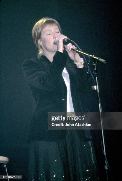 Singer Leigh Nash is shown performing on stage during a "live" concert appearance with Sixpence None The Richer on December 3, 2002.