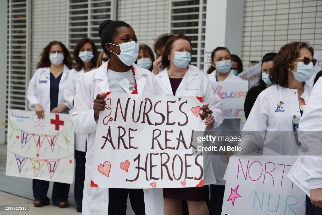 Long Island Nursing Institute Holds "Clap In" For Nurses Coming Outside Area To Help In New York Region