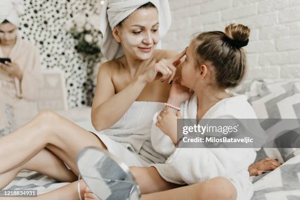 virtual spa day - spa skin care stock pictures, royalty-free photos & images