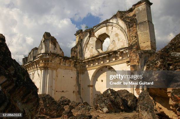 church of la recoleccion, antigua, guatemala - ruina antigua stock pictures, royalty-free photos & images