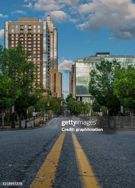 atlanta empty streets during covid-19 - atlanta streets stock pictures, royalty-free photos & images