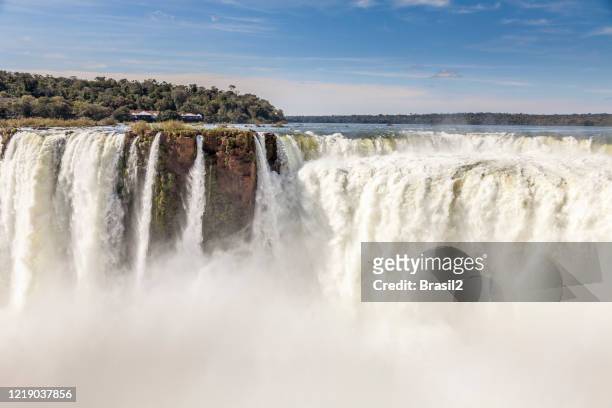 iguazu falls and the devil’s throat - iguacu falls stock pictures, royalty-free photos & images
