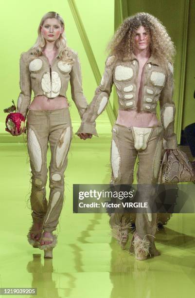 Model walks the runway during the Seredin & Vasiliev Haute Couture Spring/Summer 2001 fashion show as part of the Paris Haute couture Week on January...