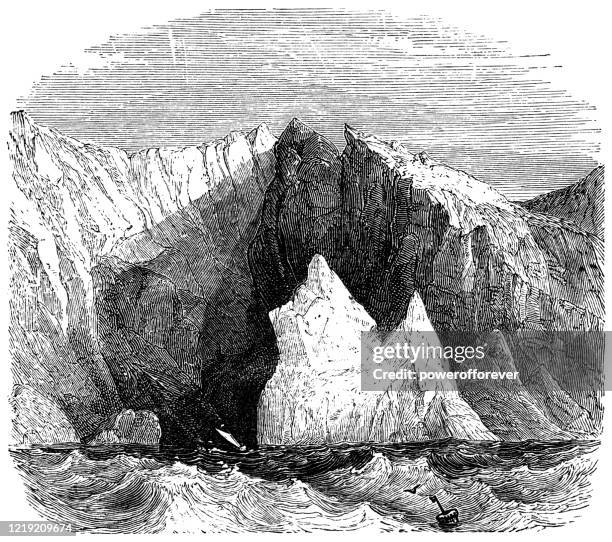 ilustrações de stock, clip art, desenhos animados e ícones de rock formations at lizard point in cornwall, england - 19th century - lizard