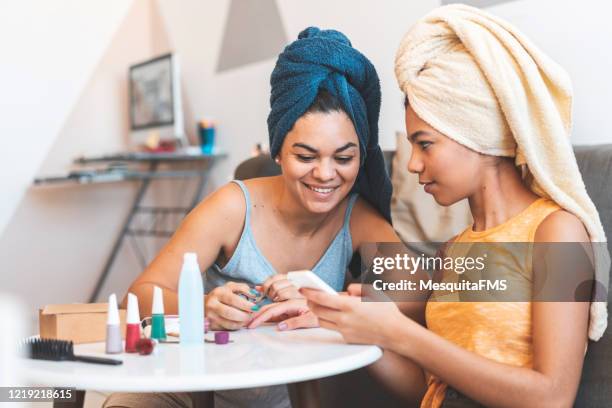 6,478 Applying Nail Polish Photos and Premium High Res Pictures - Getty Images 6,478 Applying Nail Polish Photos and Premium High Res Pictures - Getty Images