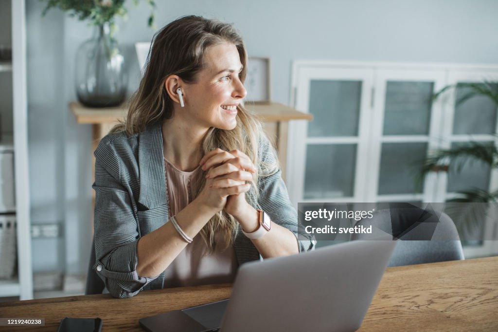 Women working during isolation period