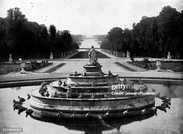 illustrazioni stock, clip art, cartoni animati e icone di tendenza di fontana di latona ai giardini di versailles a versailles, francia - xix secolo - yvelines