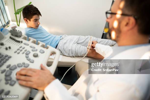 medical ultrasound - broken trust stock pictures, royalty-free photos & images